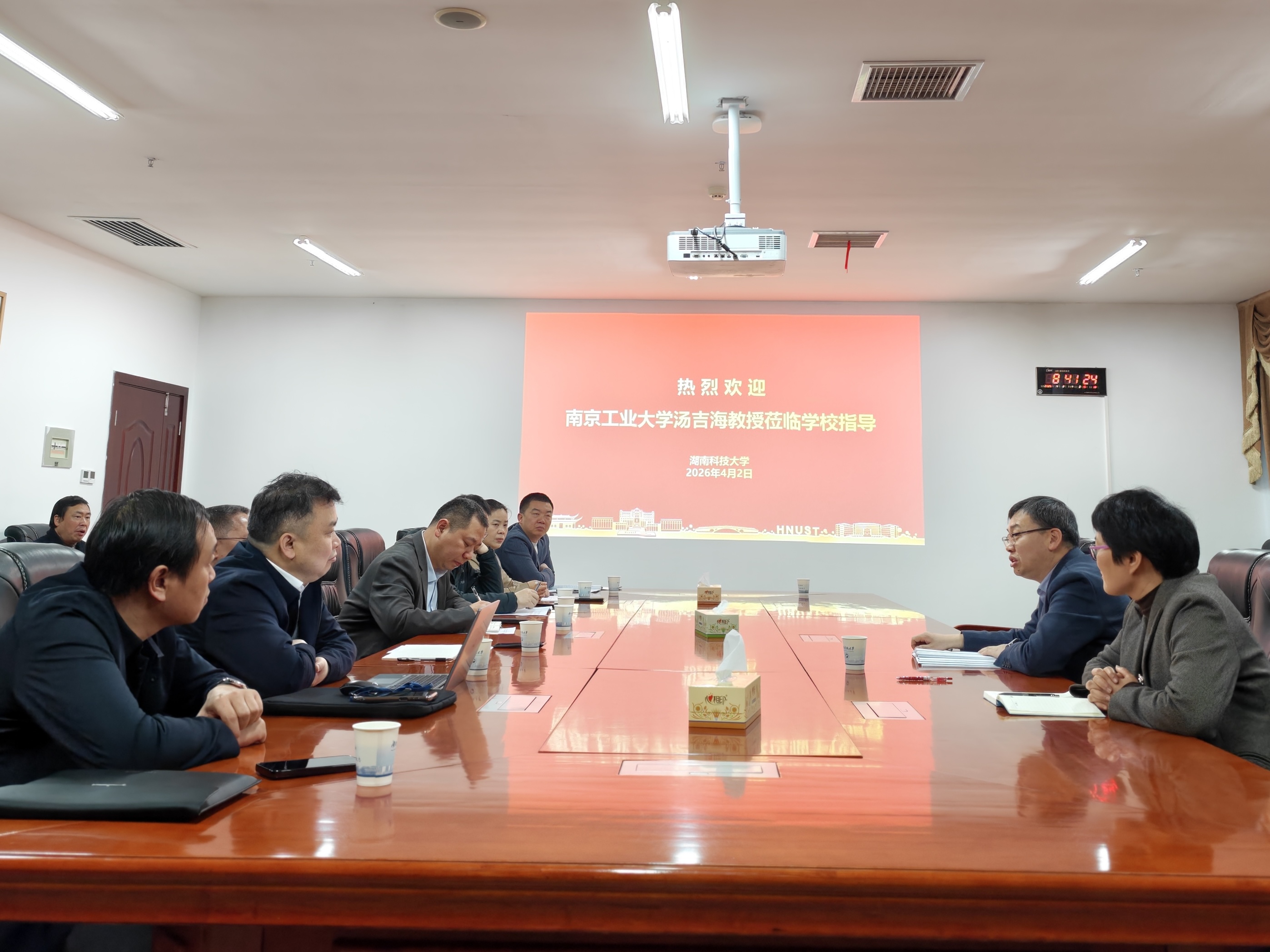 本科生院扎实推进教学成果奖培育与申报工作